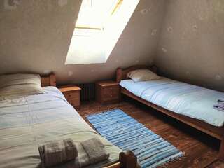 Комплексы для отдыха с коттеджами/бунгало Gungas Адажи Двухместный номер с 2 отдельными кроватями и собственной ванной комнатой-5